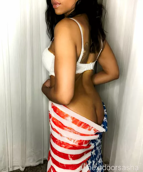 Its your duty to please this booty