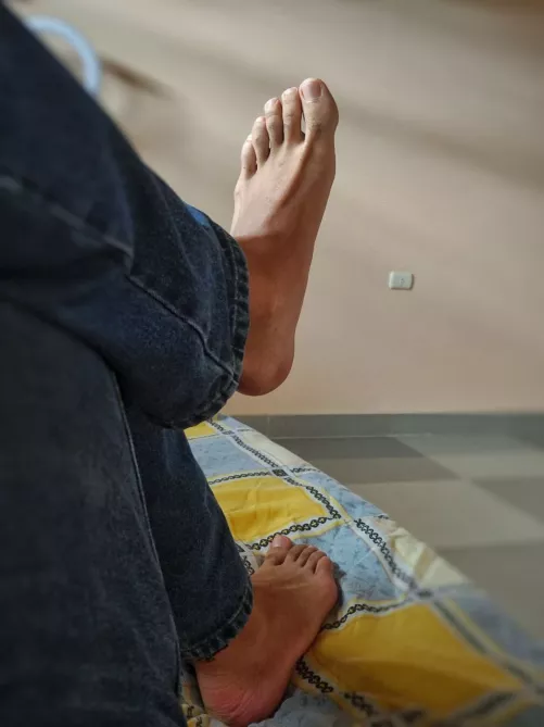 Kiss my feet 😘