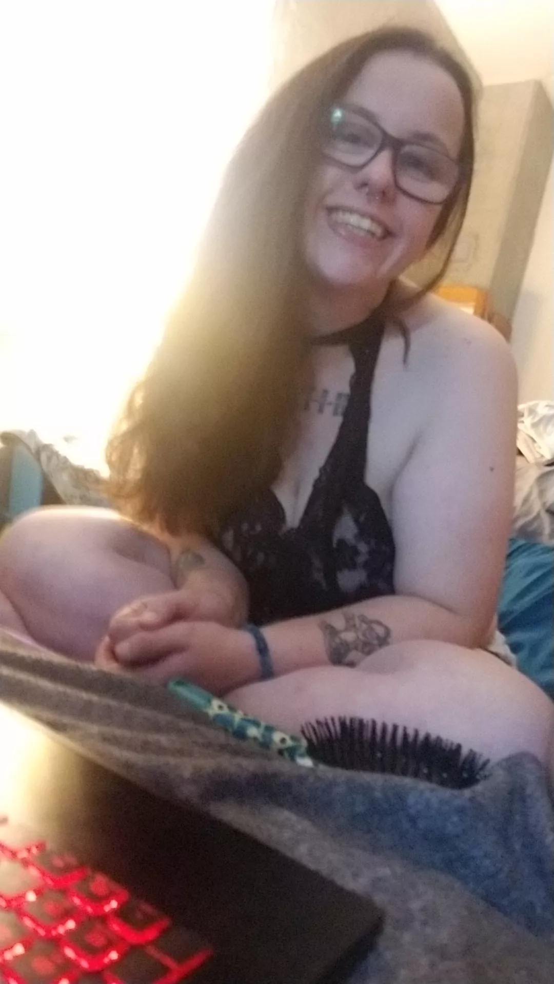 live now on chaturbate, hoping I can get some dick from daddi 🍌🤤