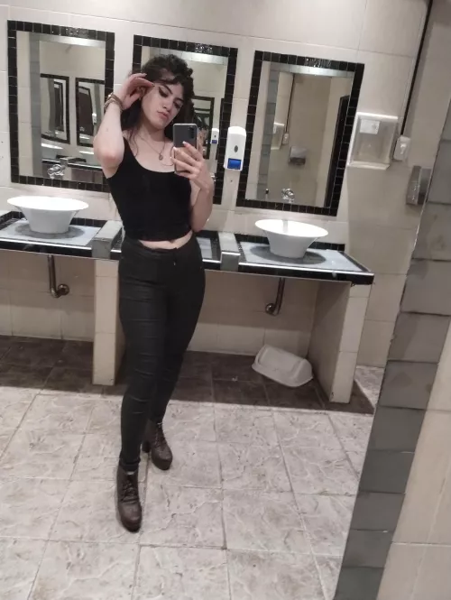 [selling] I went out and I want a few puppies worshipping and spoiling Me today, so get to it. Kik: angelgoddess263