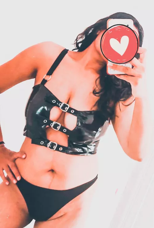 SEXY MILF FOR A FUCK