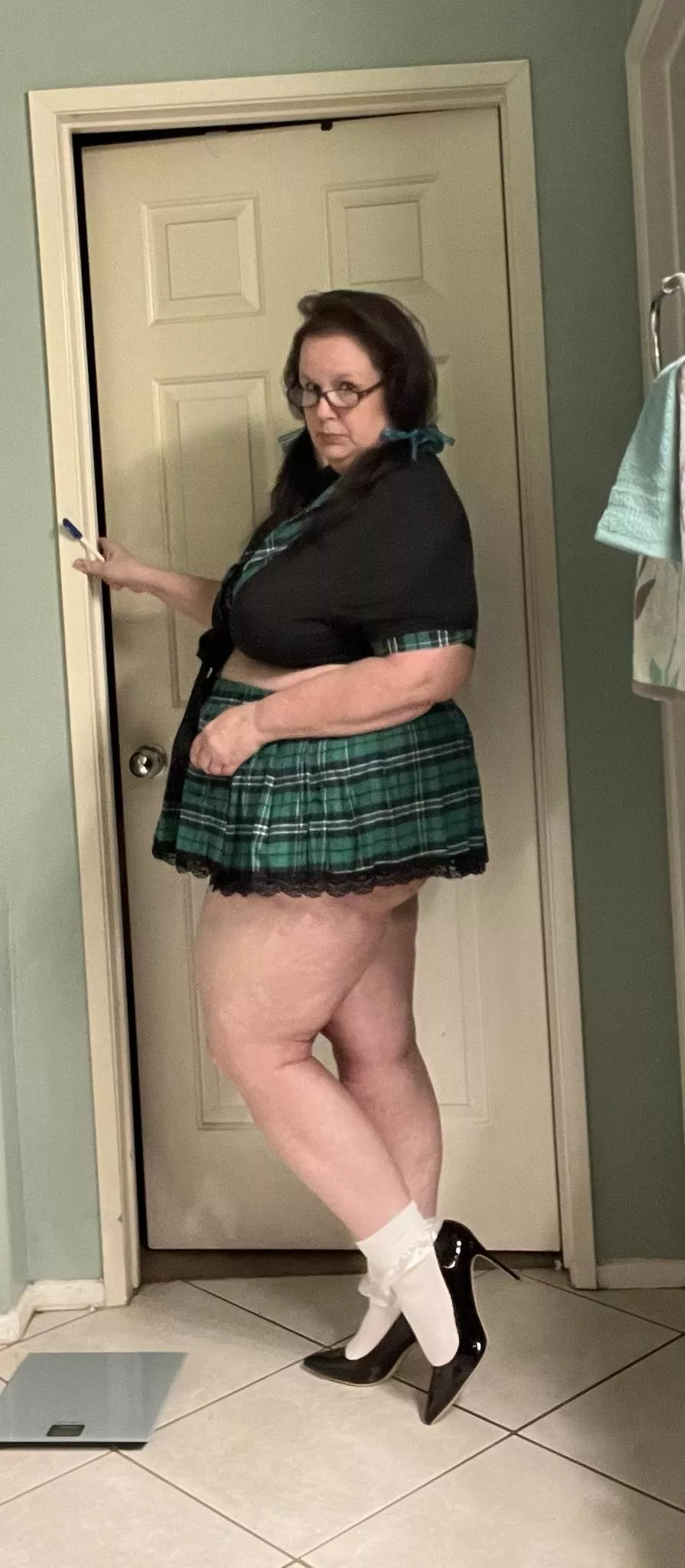 Teacher said my skirt was too short, sent to the principals office...