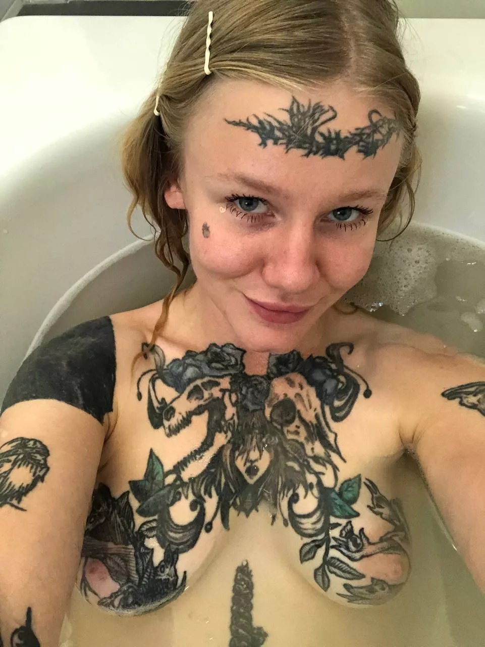 These juicy tits need to be tasted