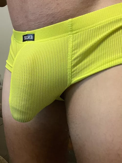 Today’s Ikingsky. Trying a new style. DMs open for feedback.