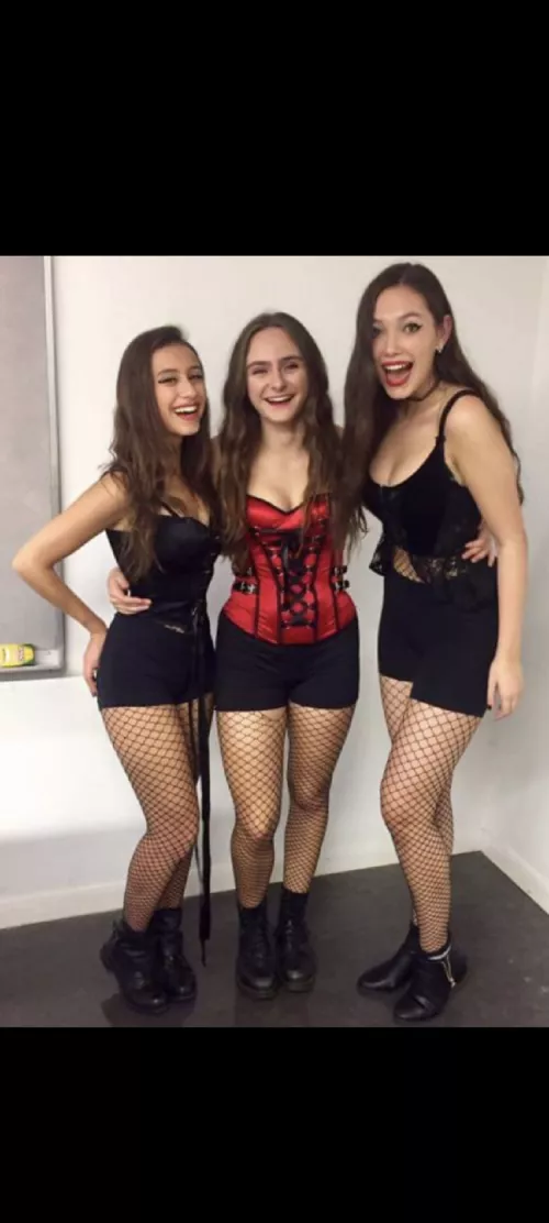 which corset babe?