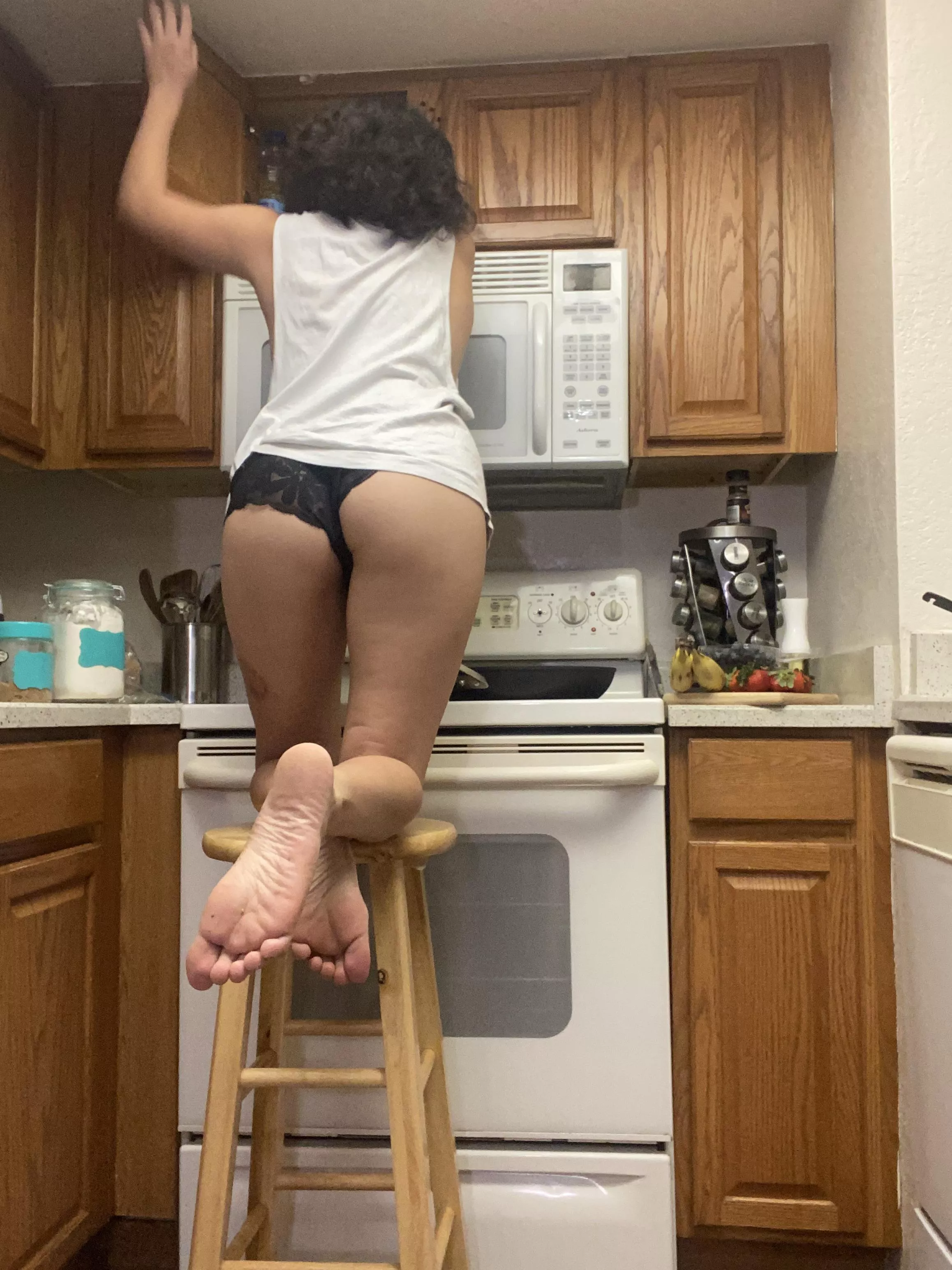 Will you hold me while I reach for the sugar [f]