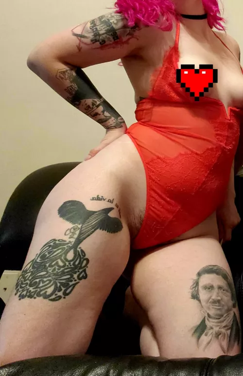 Your head looks like it belongs between my thighs