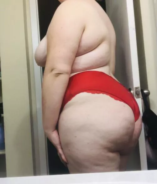 22 F. Honest answers only!!