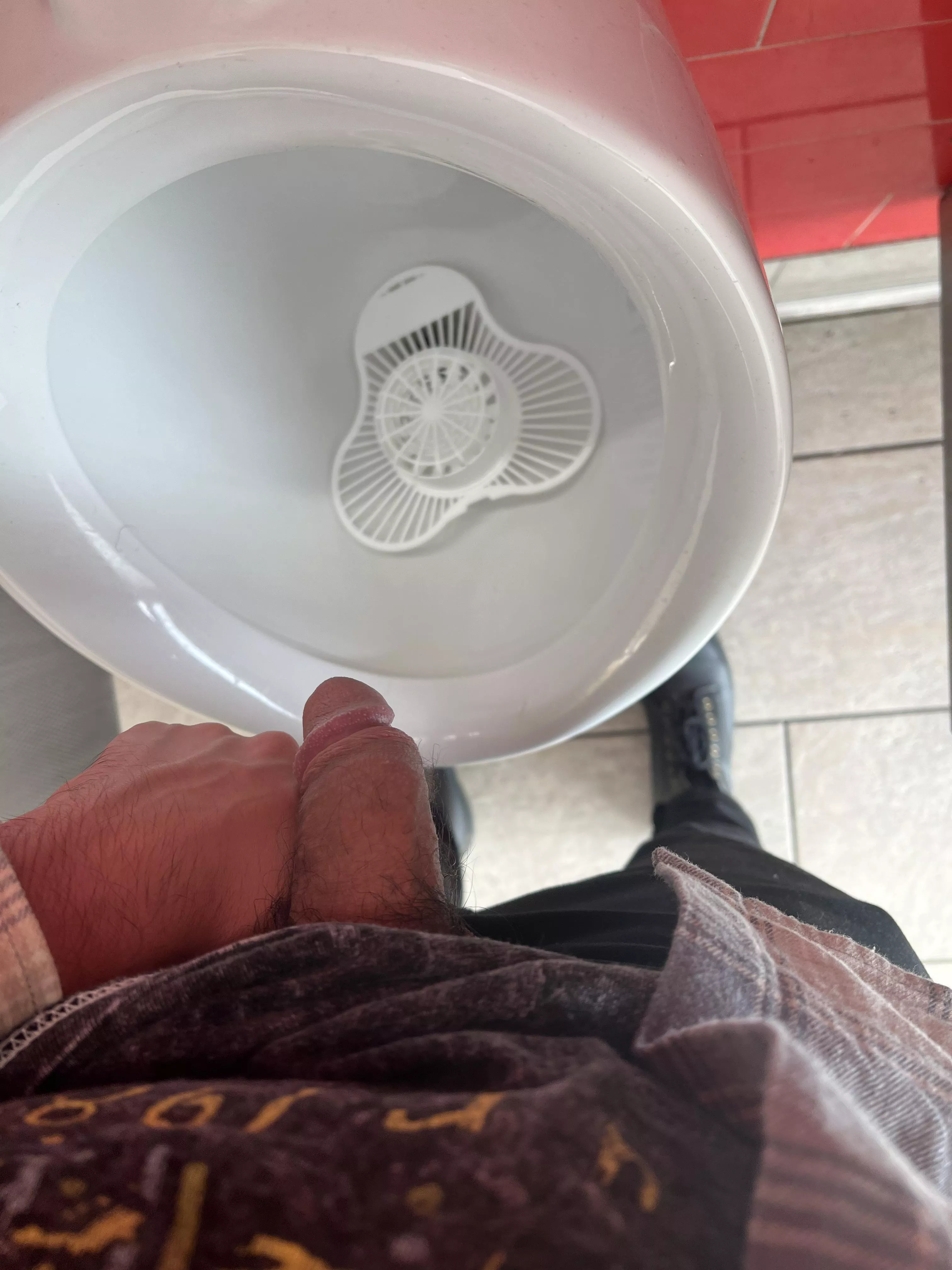 [23] cruising at the philly airport