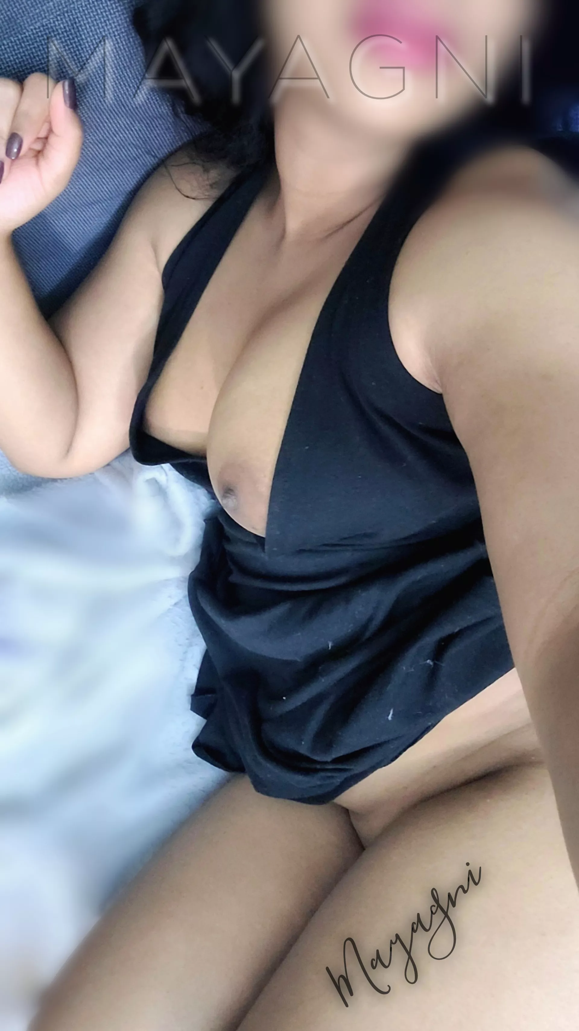 A drunk selfie, after a datenight (F). Happy Tuesday y'll-Mayagni