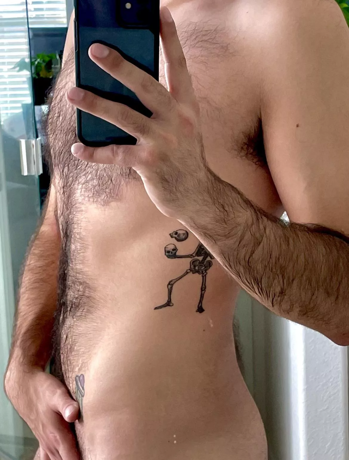 A grindr boy told me I was too hairy, I don't think he's right