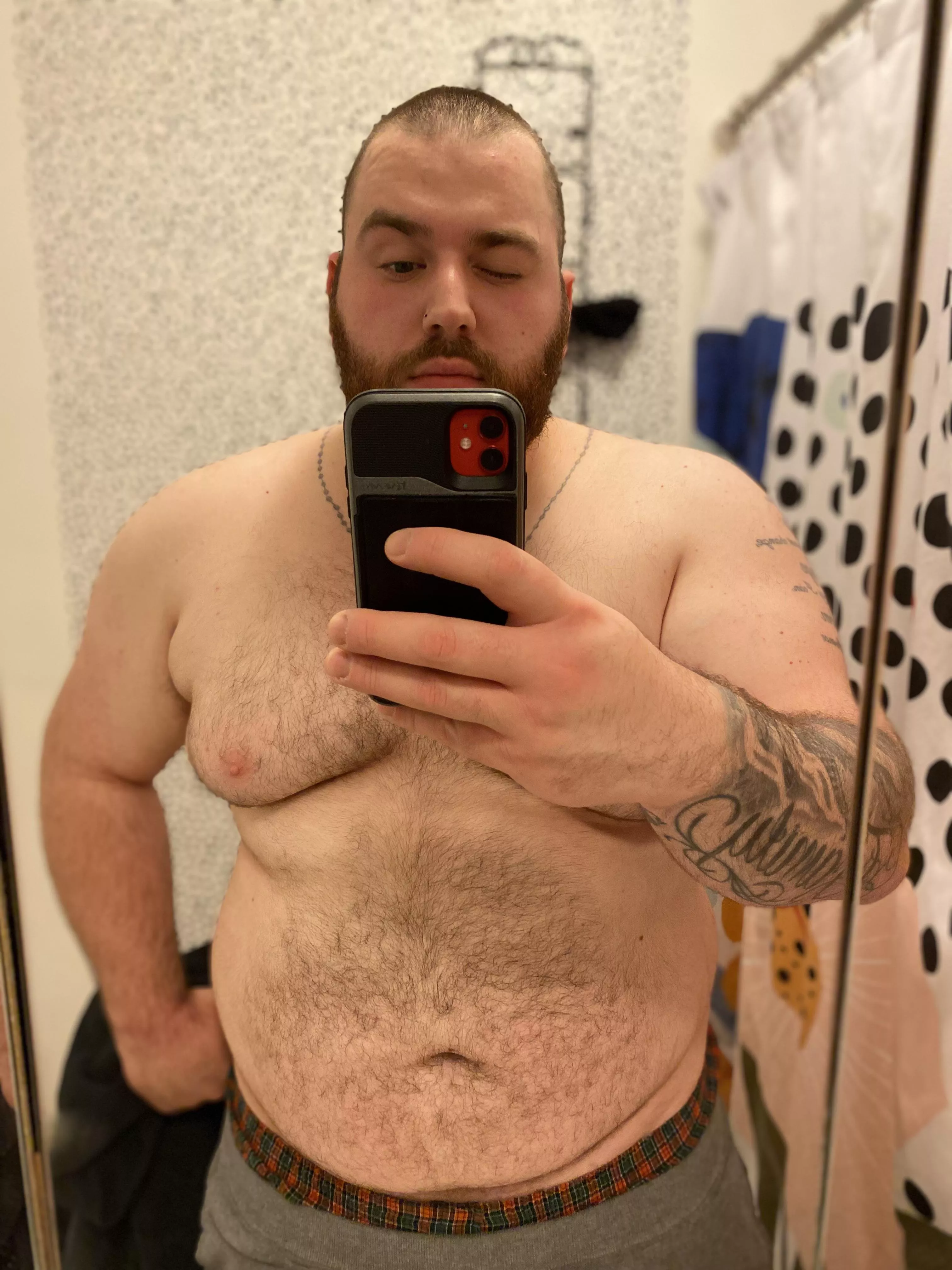 Any Dadbod lovers? 😋