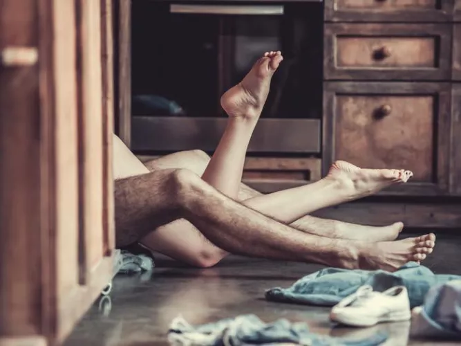 Any uniformed guys in Dfw texas I can remove there uniform for them