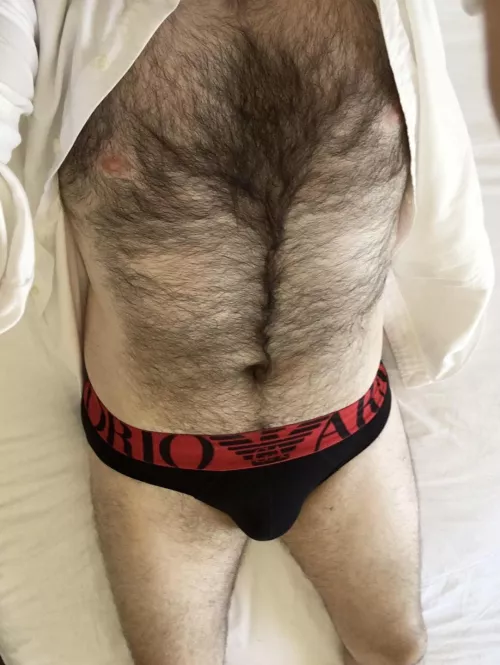 Black isn’t my favourite underwear colour, but the red waistband adds something I think.