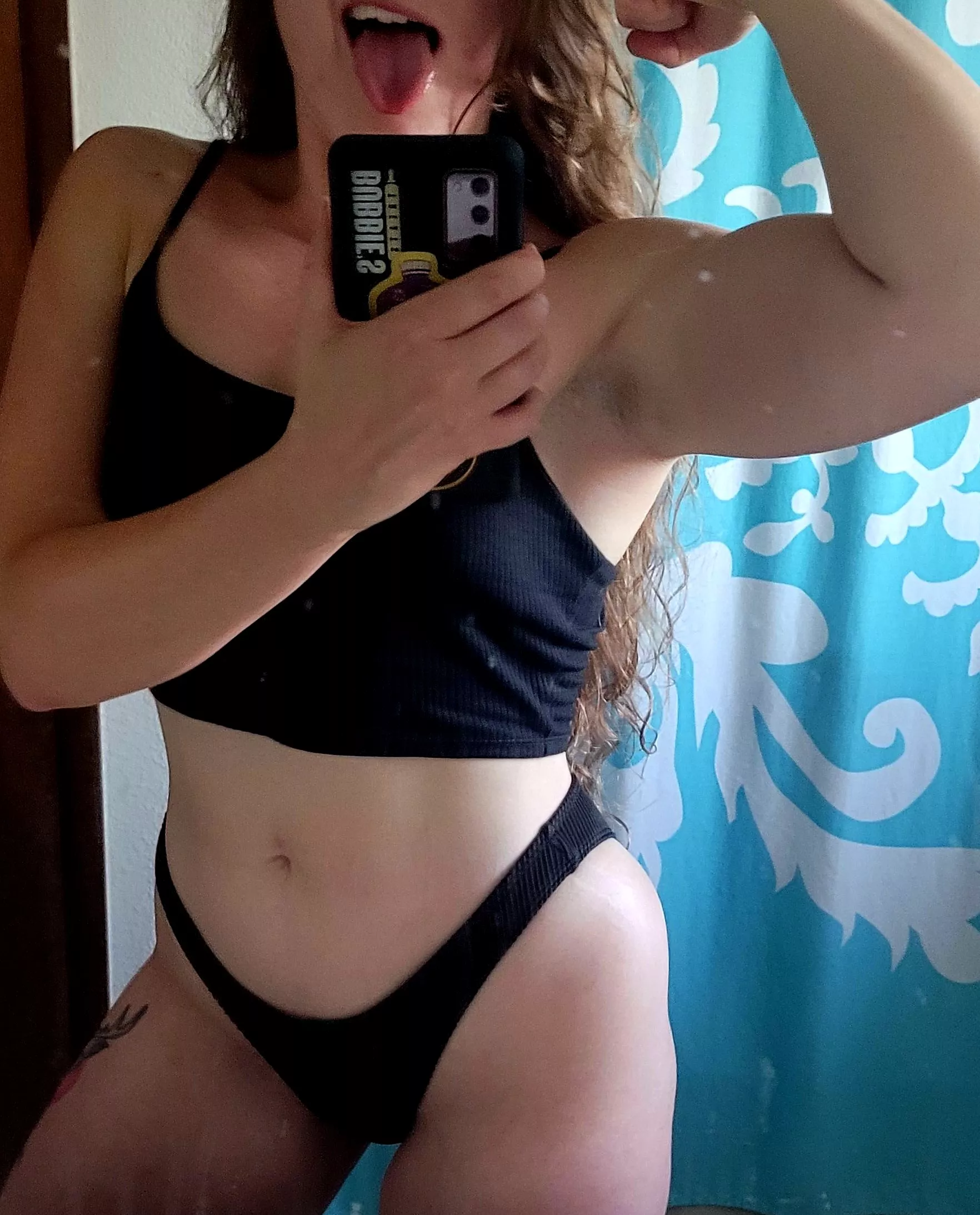 Buff Babe [f]