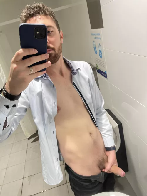 Come sneak off to the bathroom with me