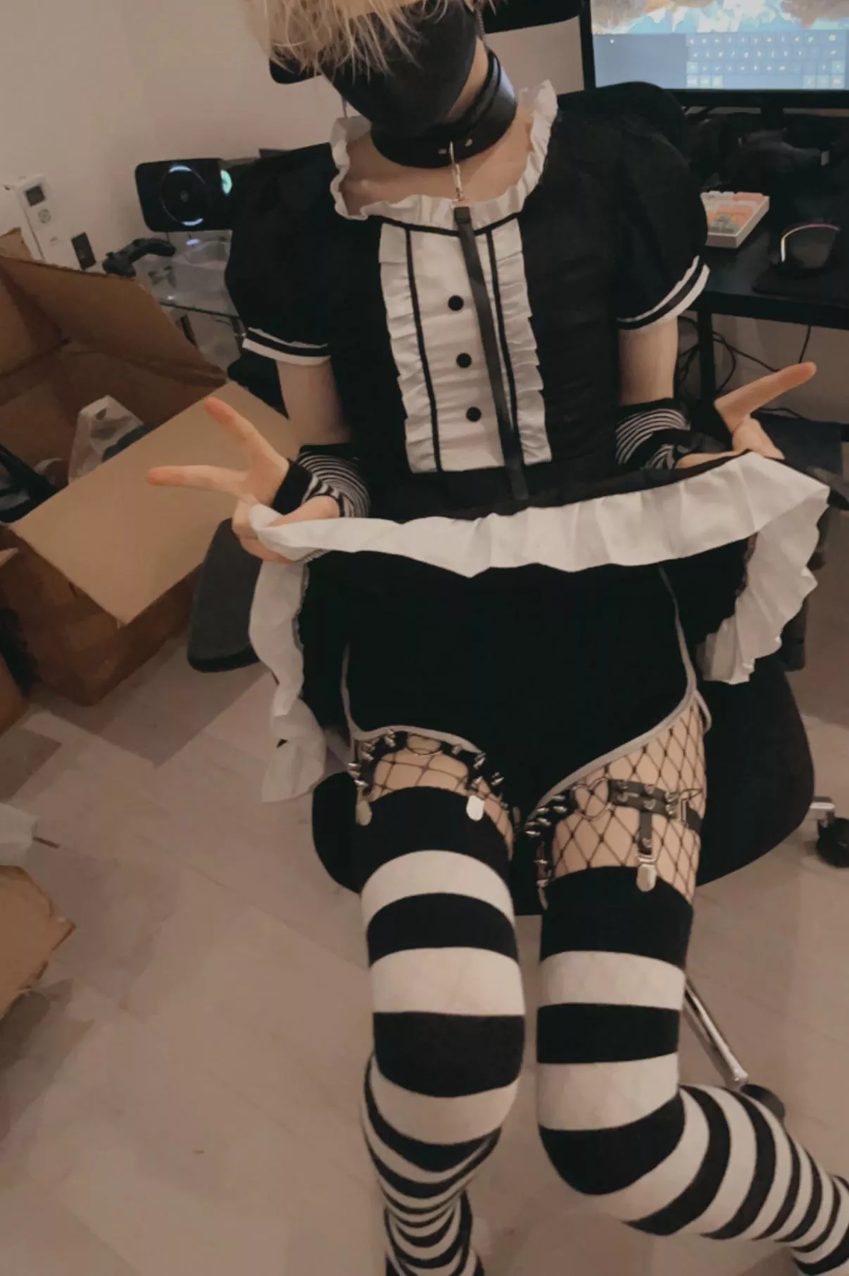 Da maids be gaming :3