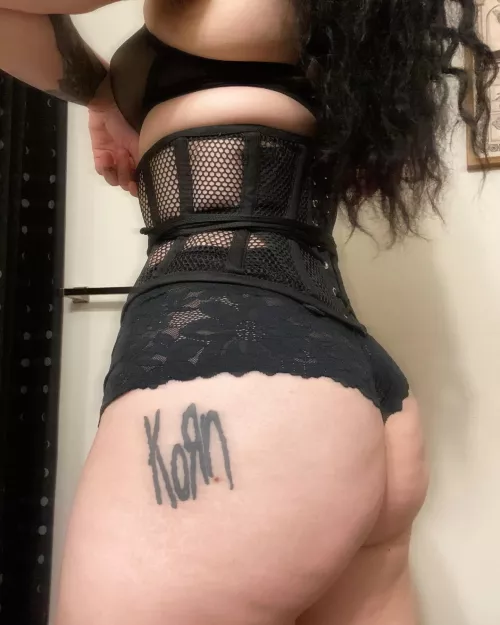 Do you like girls in corsets?