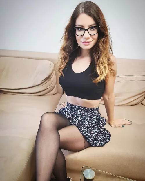 Do you like my legs in tights ?