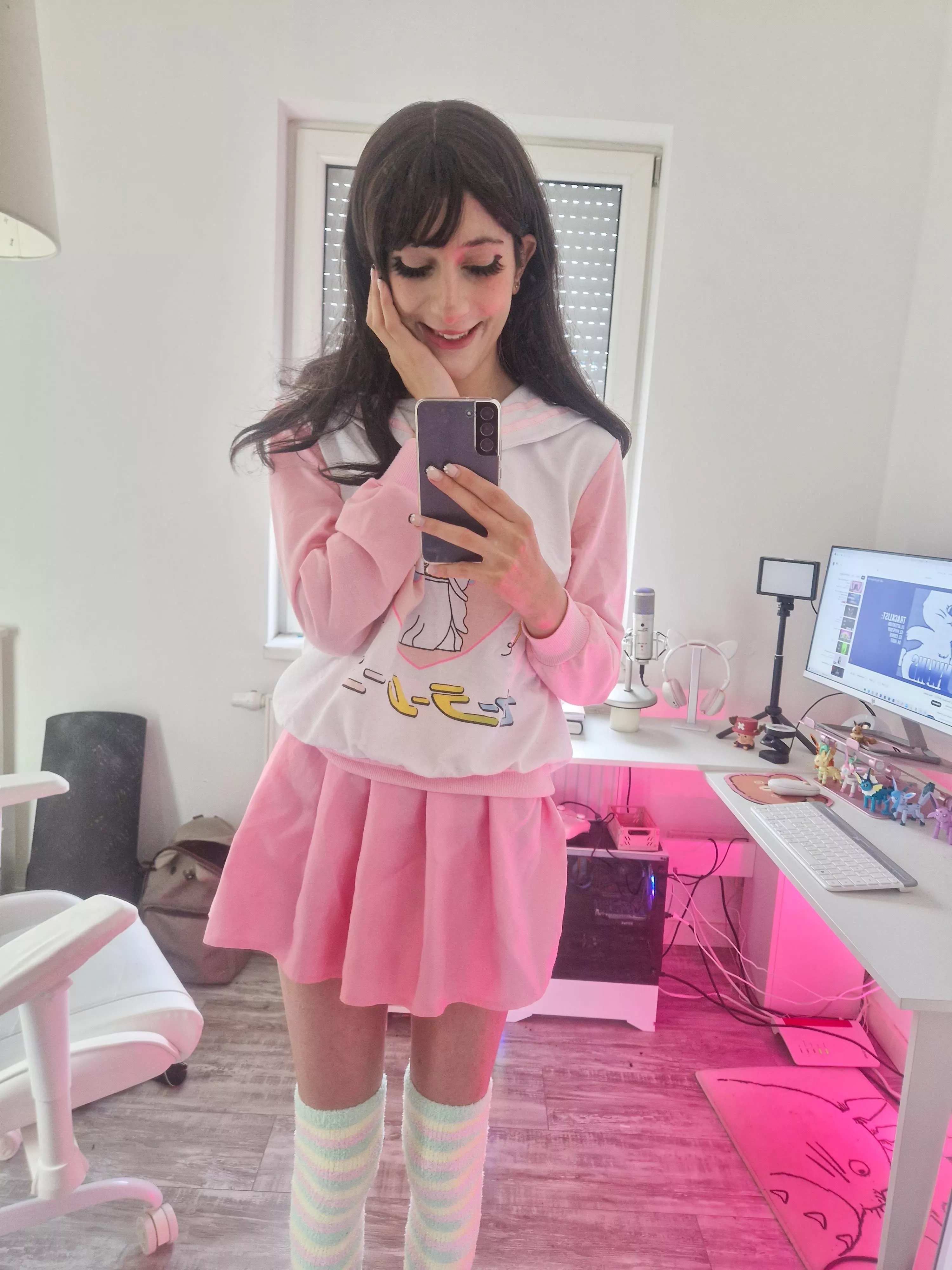 dressed up after a long time and felt so happy :3