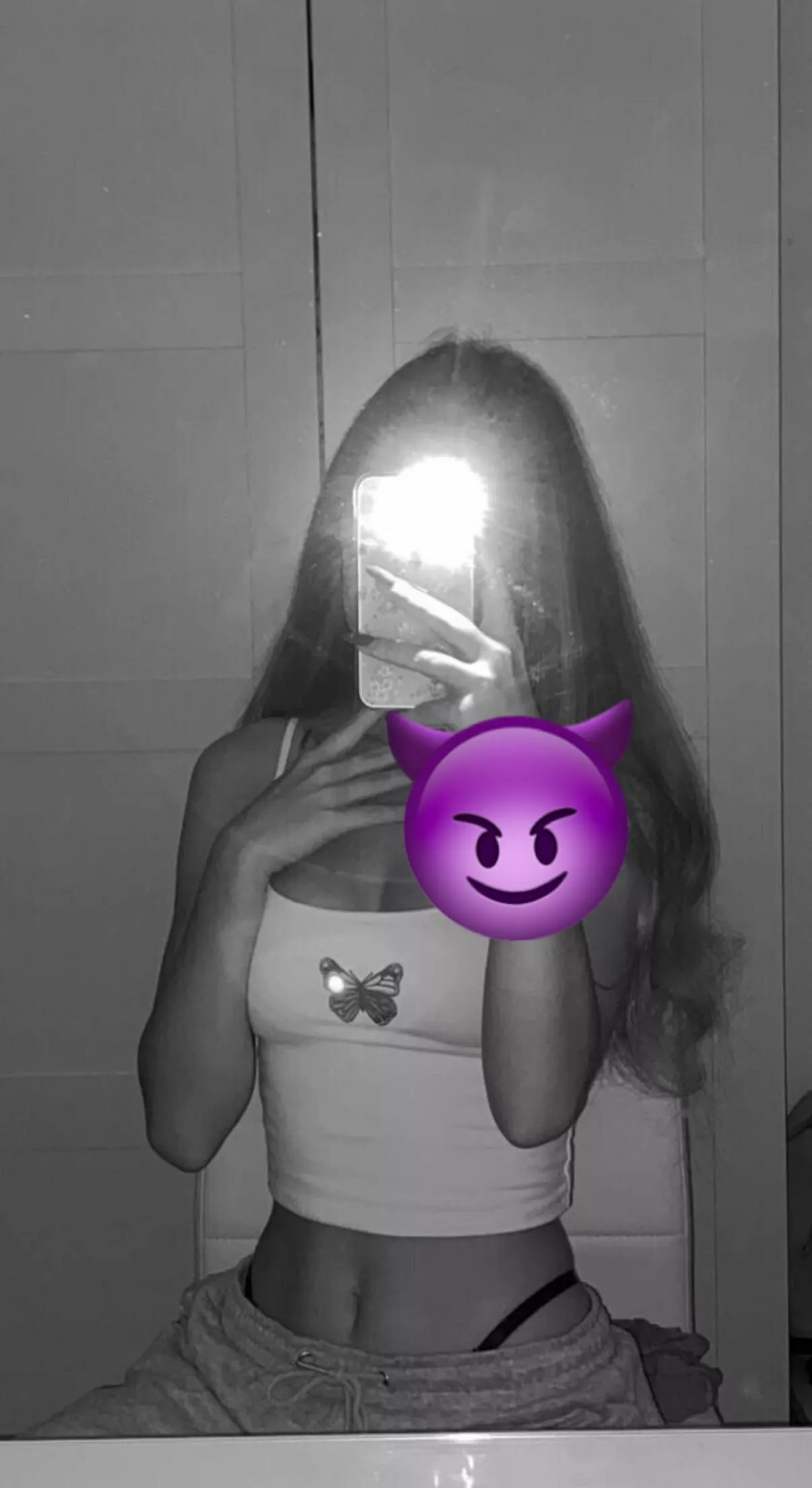 Gillar du min lilla kropp?😈