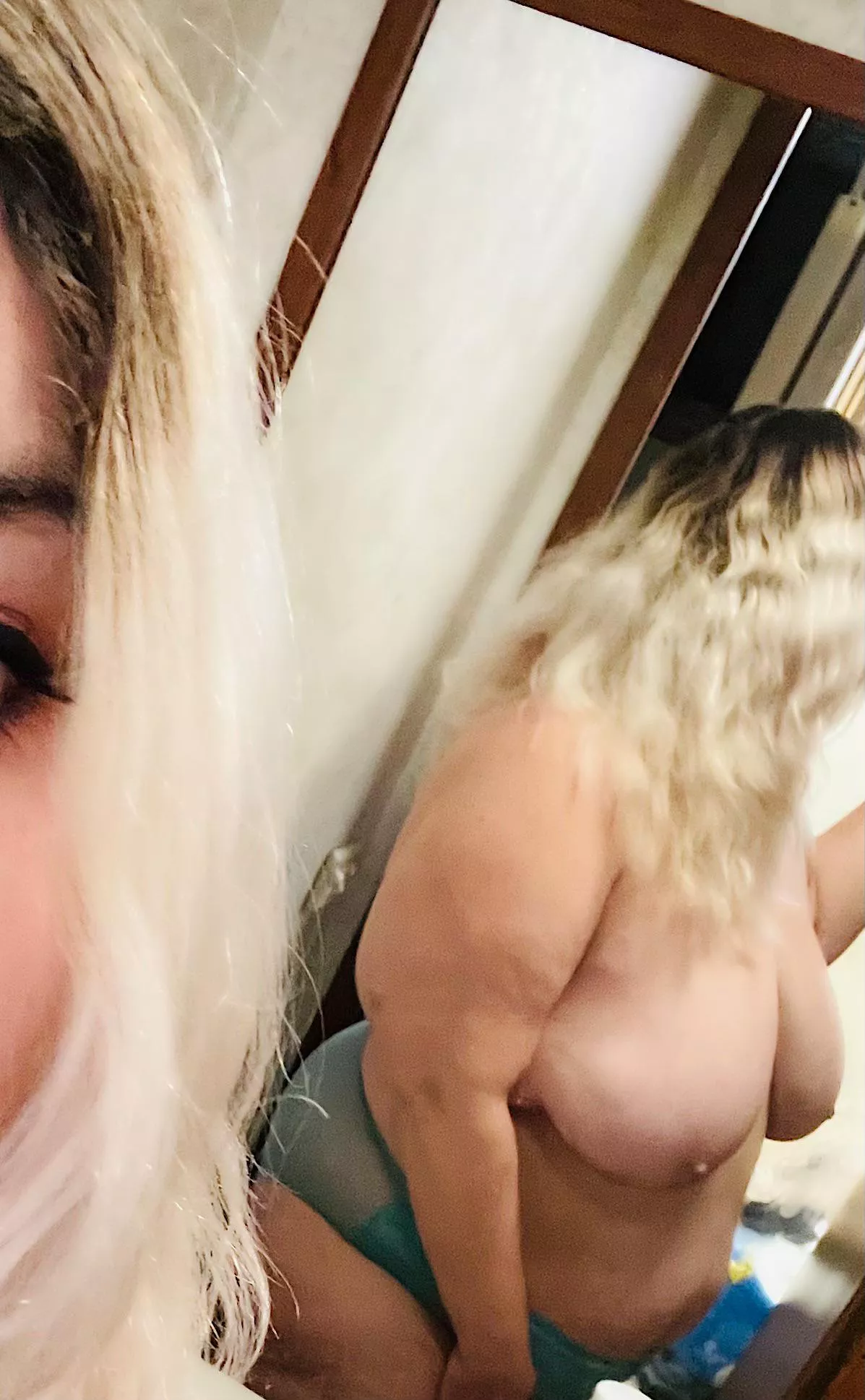 Good morning! 🥰 I’d like to have a seat on your face instead of my coffee this morning. 😇