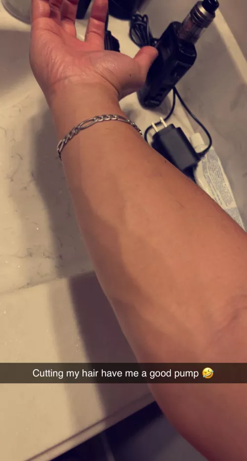 Got a pump from cutting my hair 😅