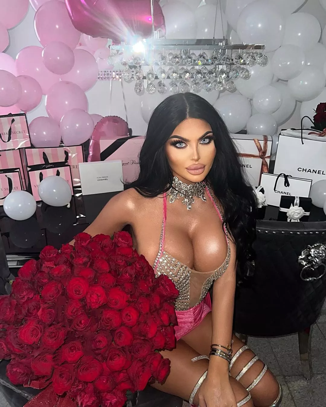 Happy 20th birthday Magdalena! Love her lips!