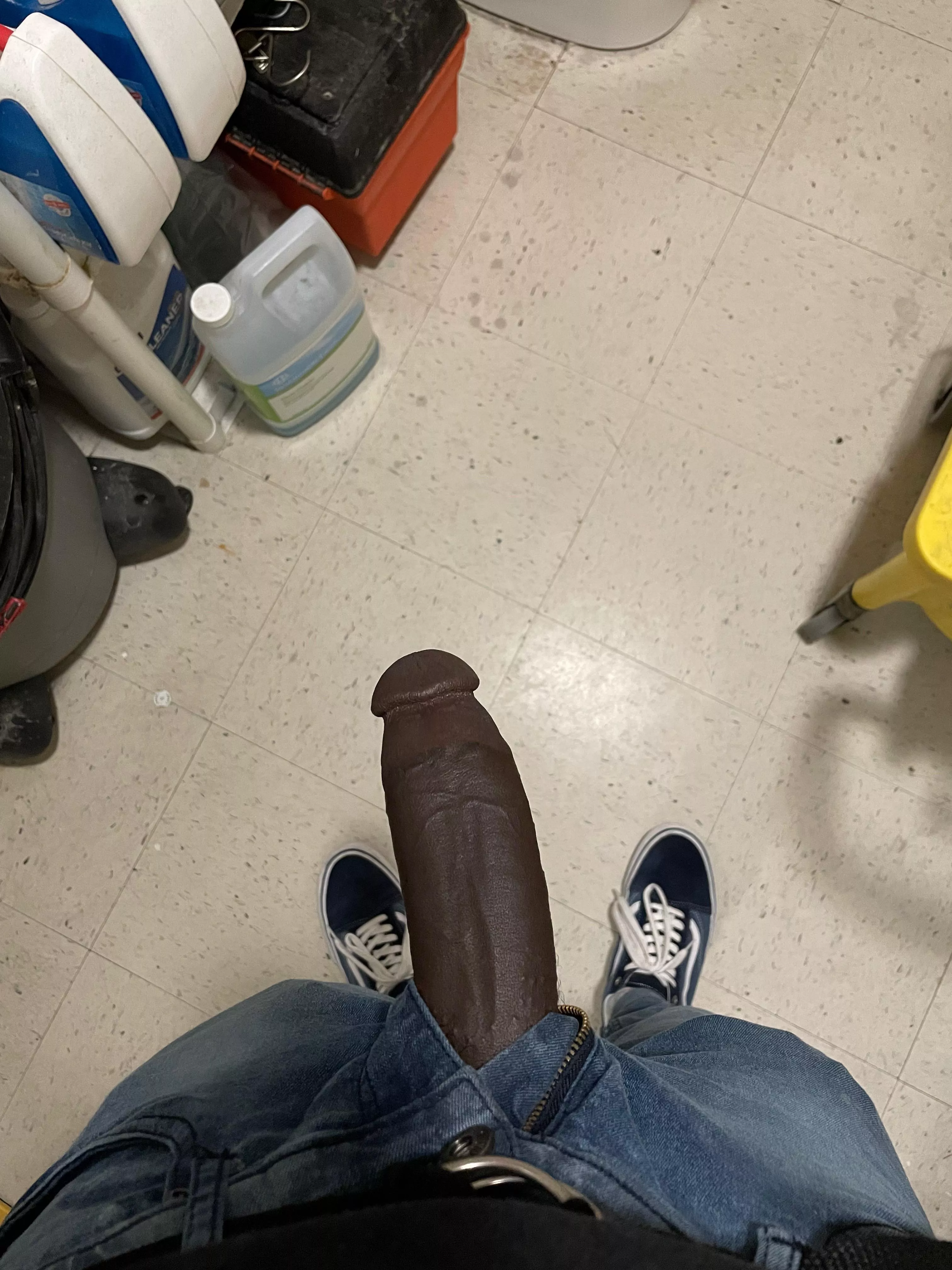 hiding this at work is gonna be hard 😤