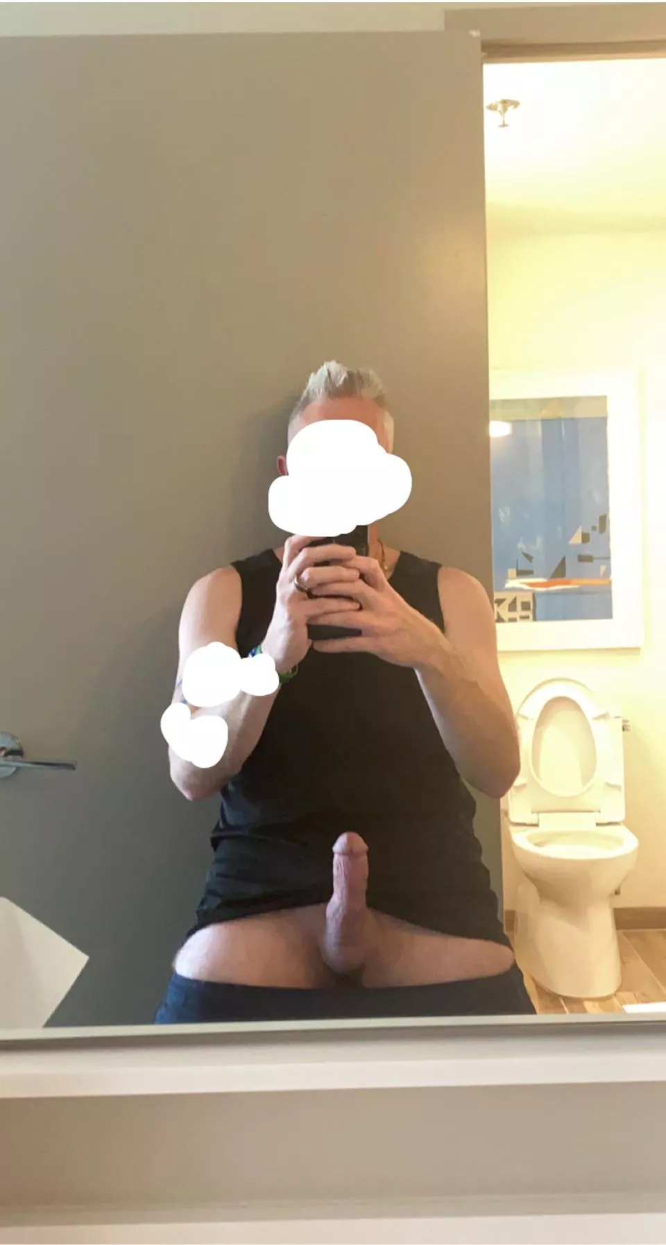 Hop on? Daddy (43) needs help asap