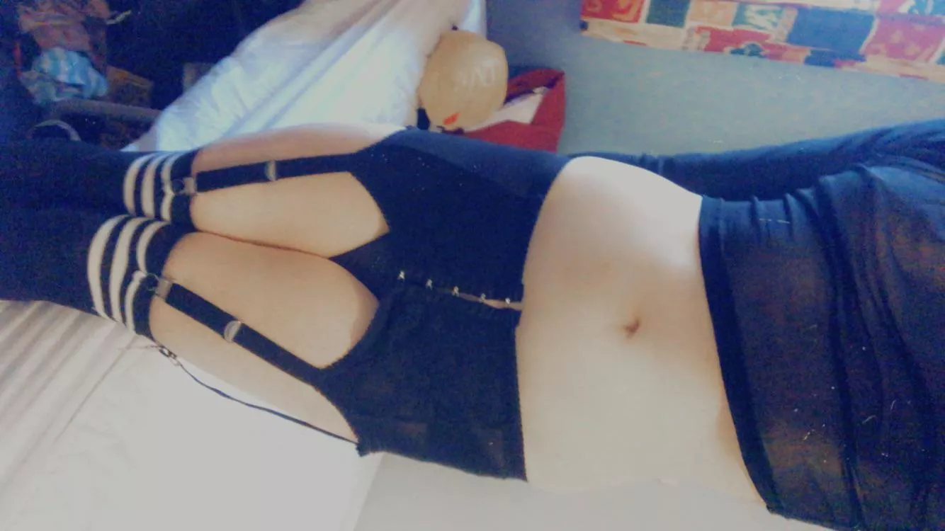 I hope this counts as sfw 👉👈