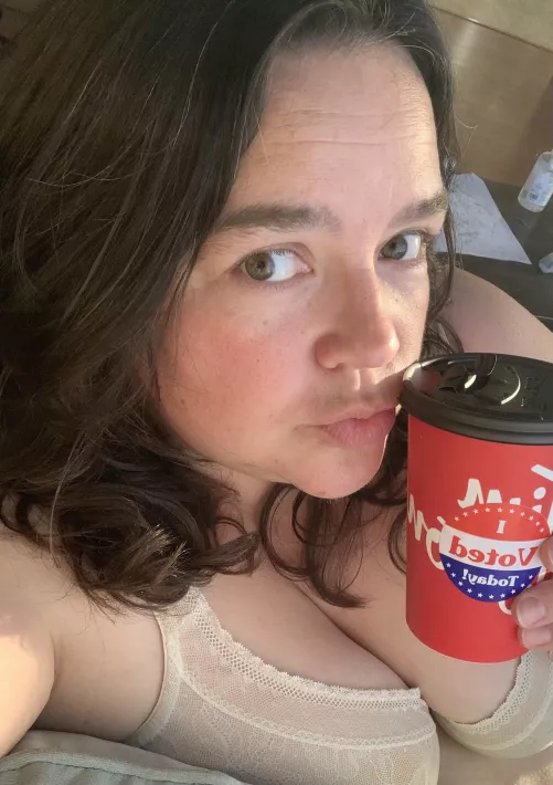 I love the smell of coffee and democracy in the afternoon!