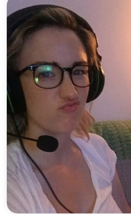 I'd do anything for her gamer tag.