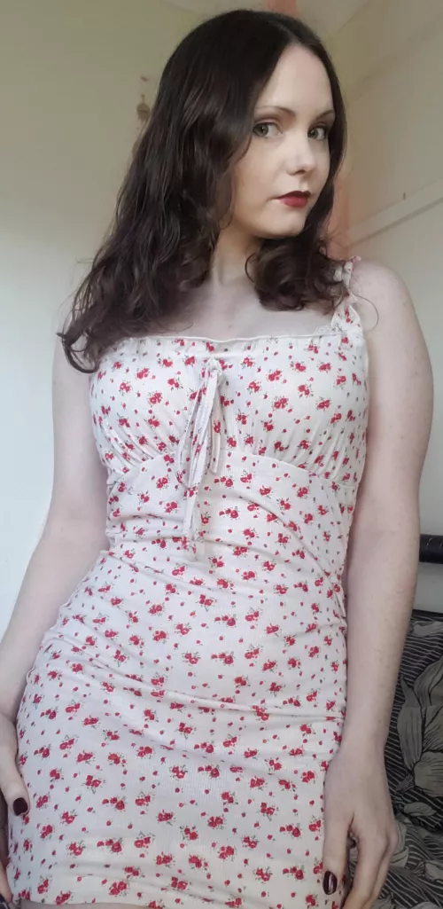 It's finally sundress season in Australia!