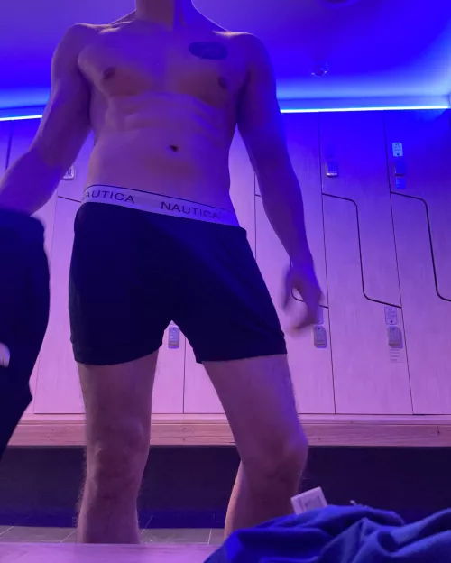 Love when someone stares at my bulge in the gym