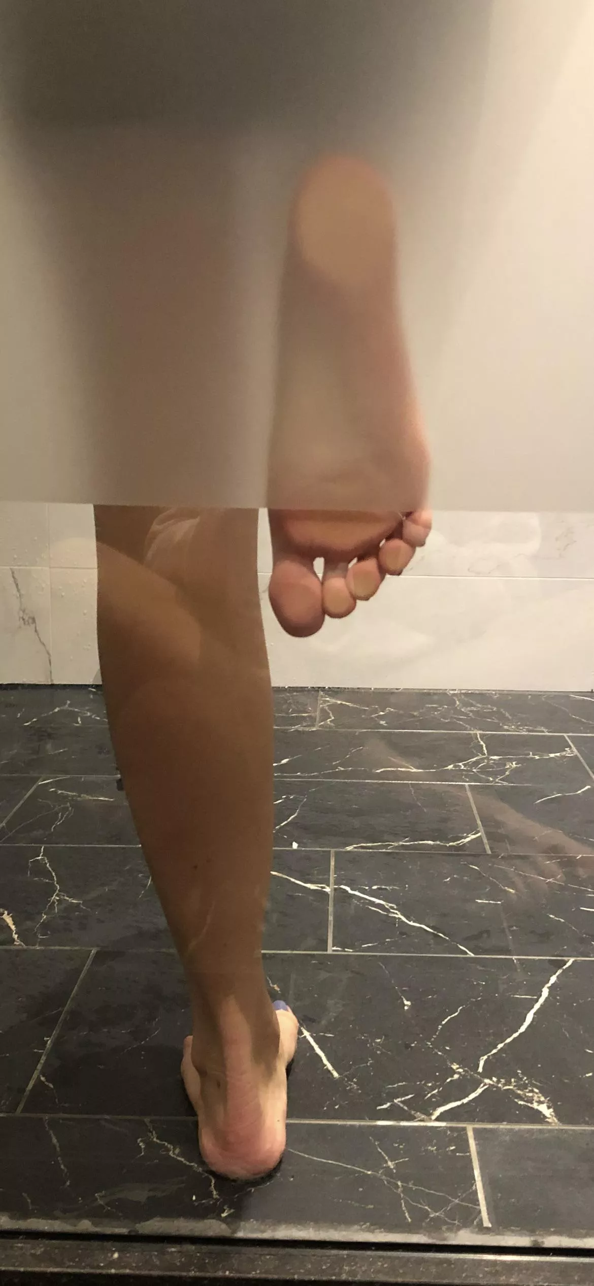 Shower feet