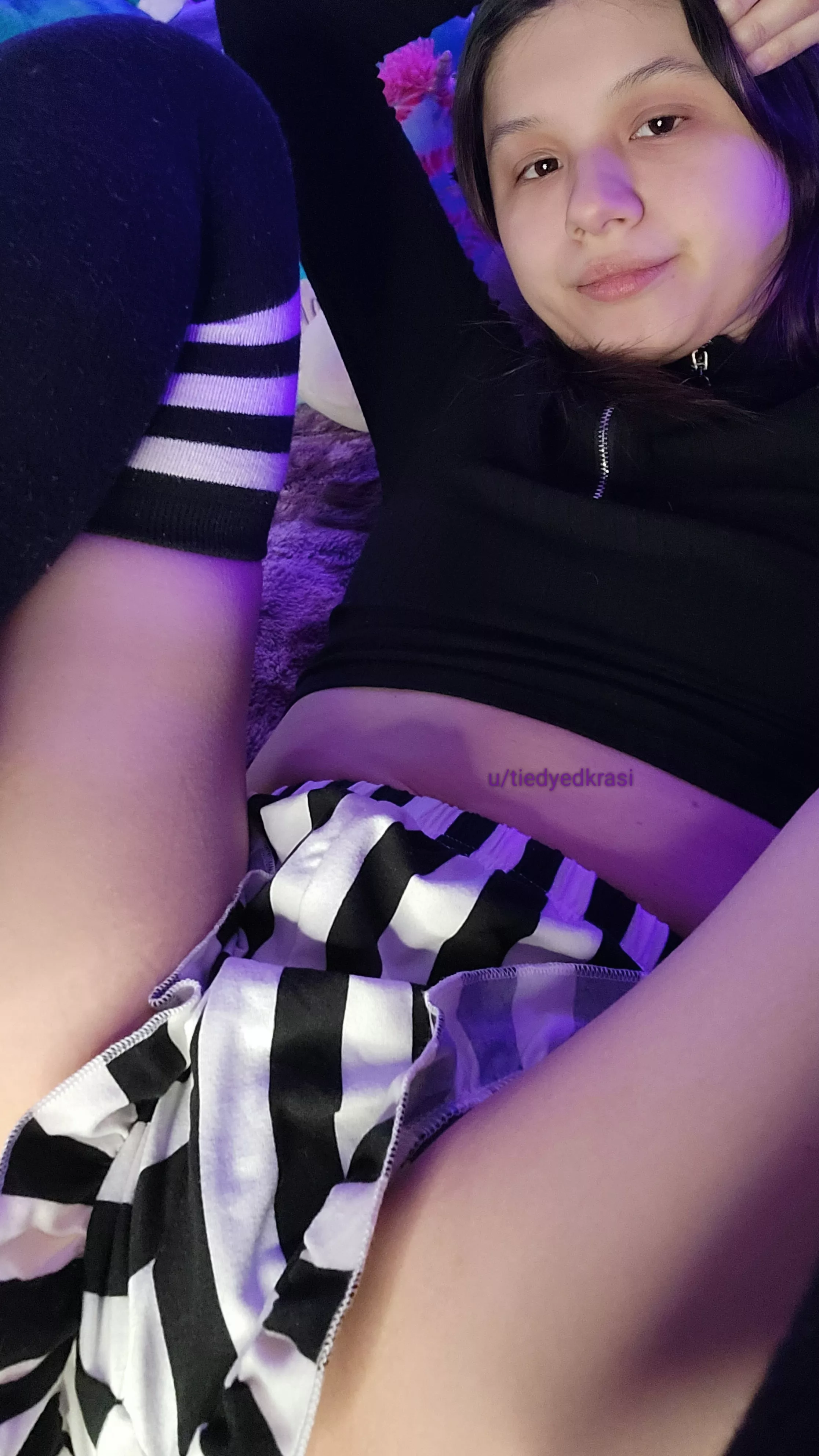 simplistic socks are hot too