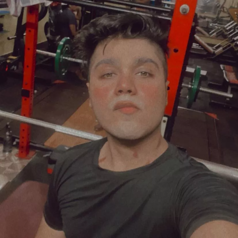 Taking as many selfies as I can before the summer tan fades [19M]