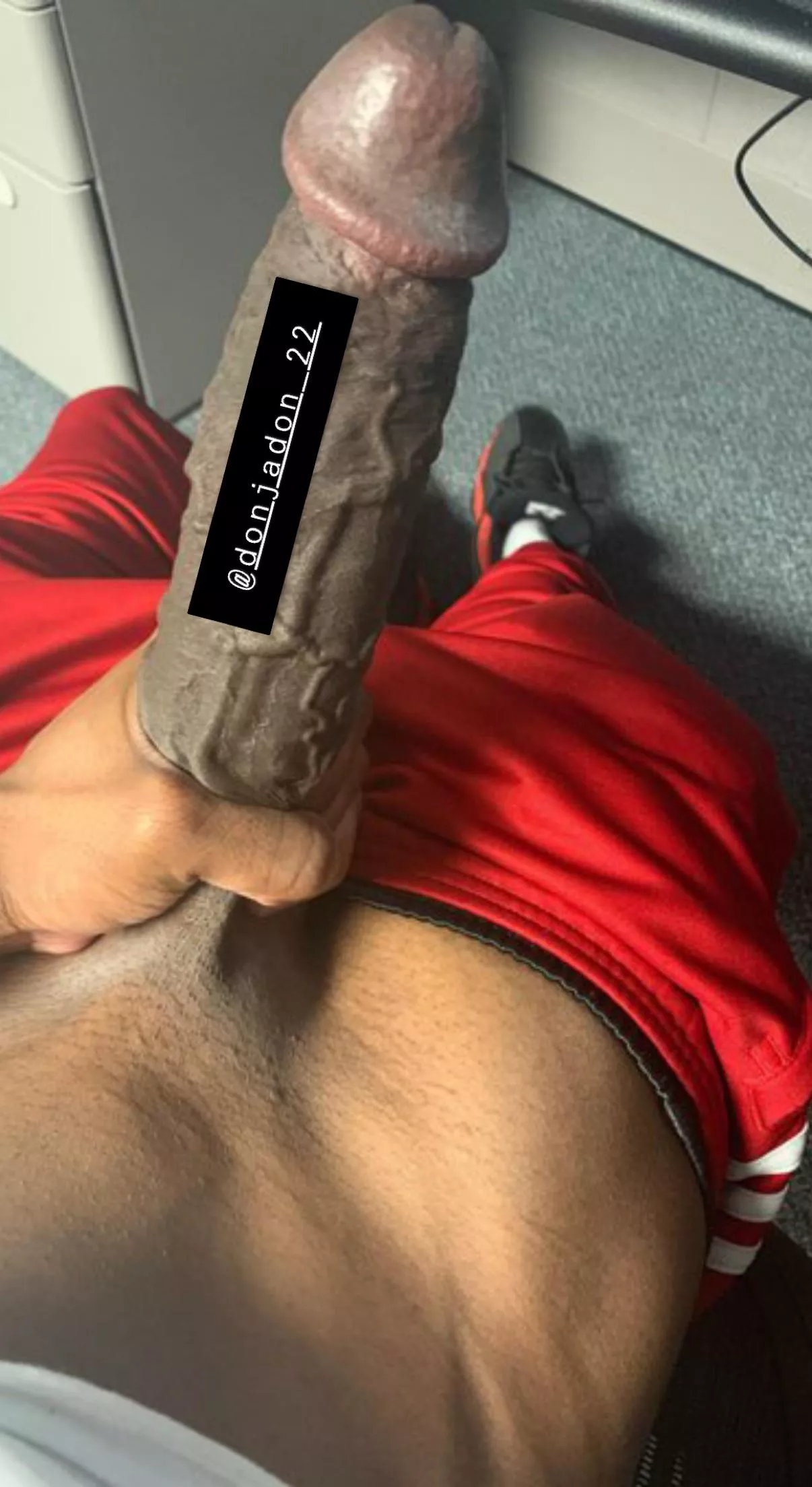 That morning wood stretch 😩