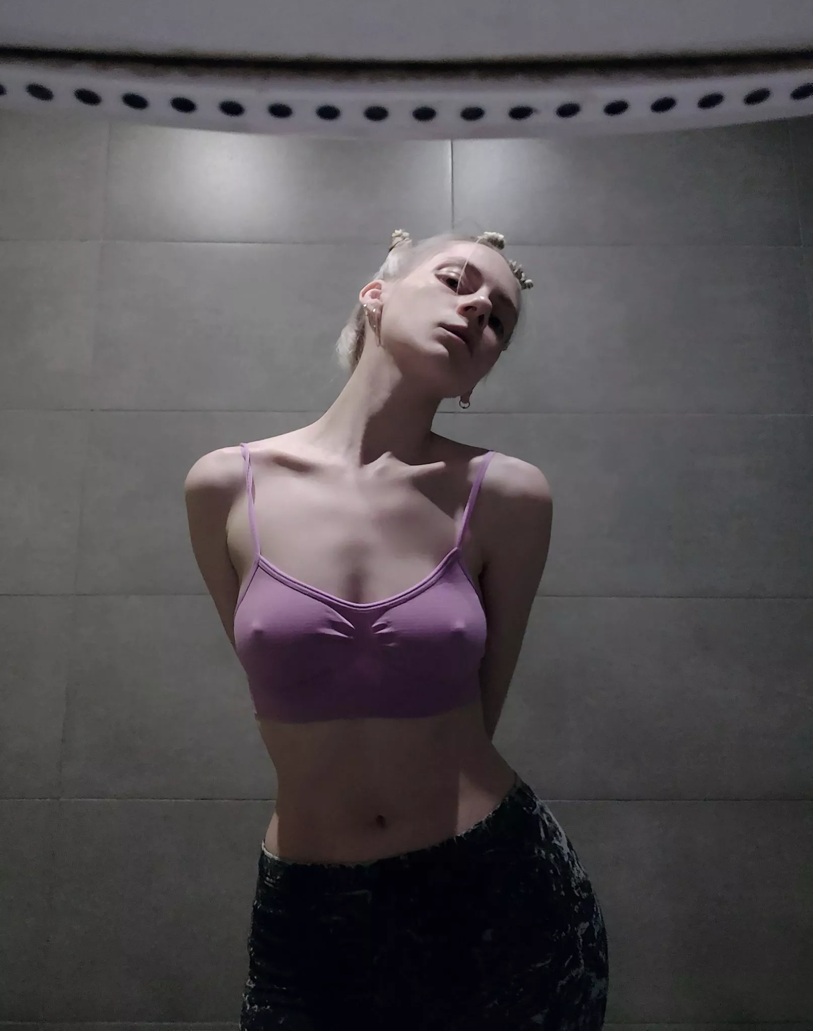 the light falls beautifully in the toilet of the fitness center