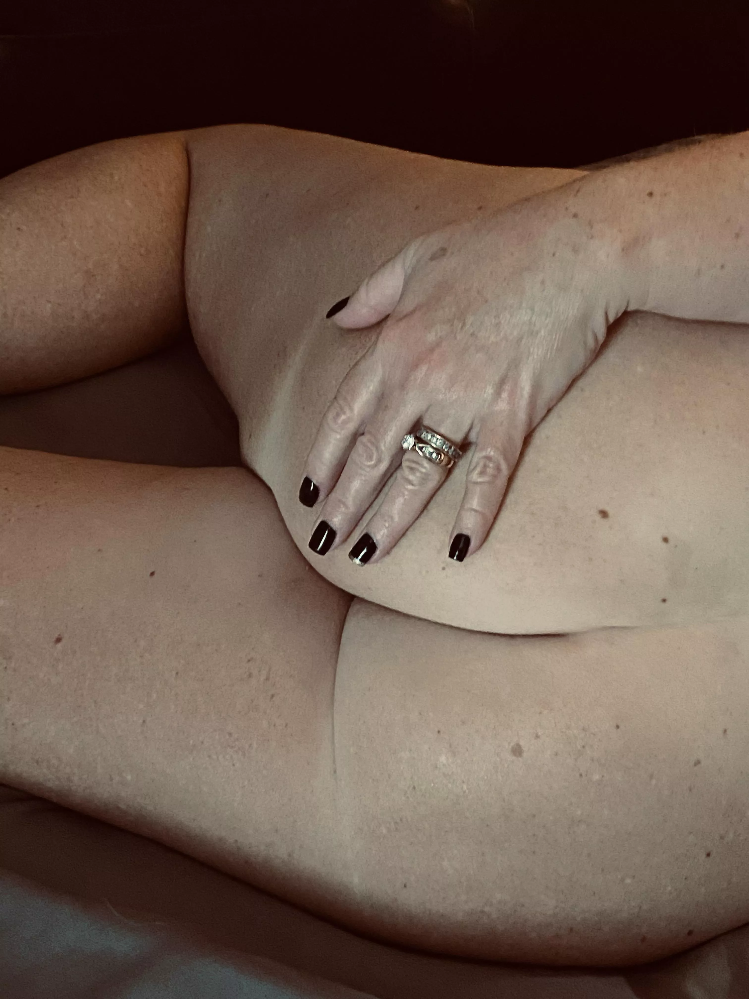 These hips don’t lie! (F)51