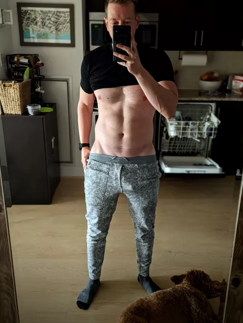 trace your tongue along my V