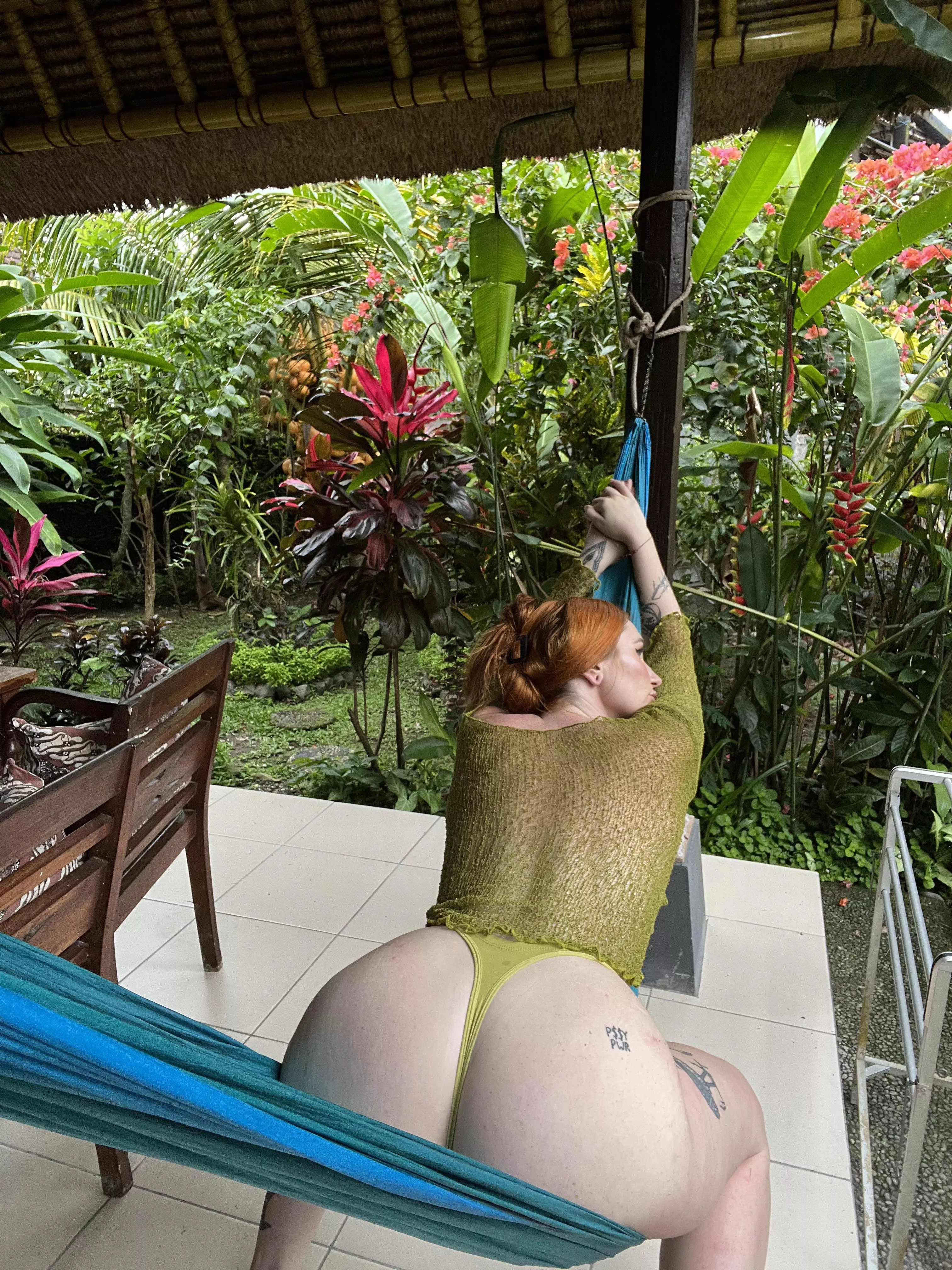 Tryna flirt with my neighbour