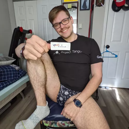 US folks, don't forget to vote 💙🗳️