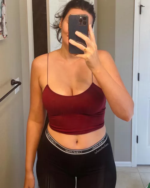 ust a very casual mirror selfie :)