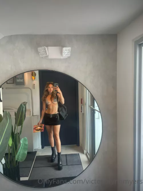 Wanna drop by and say hiii