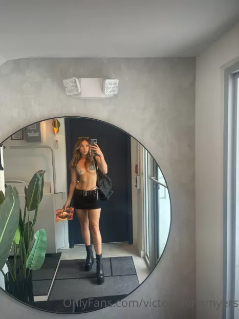 Wanna drop by and say hiii