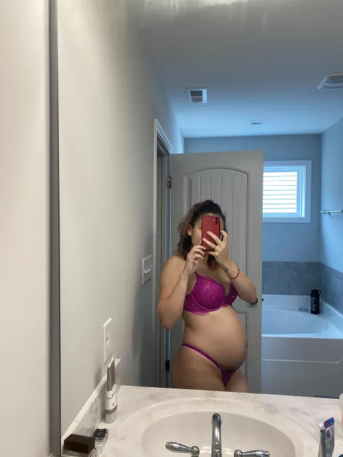 Who wants to see a 360 view 🥰 come over to my sc for some fun 😈 victoriaxbunnyy 🤰🏻