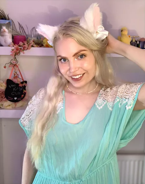 Will you scratch behind my ears please?