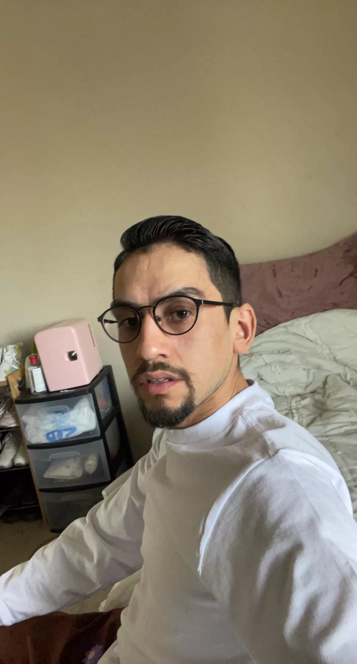 29. Currently playing Overwatch 2, Genshin Impact, Paladins + more :)